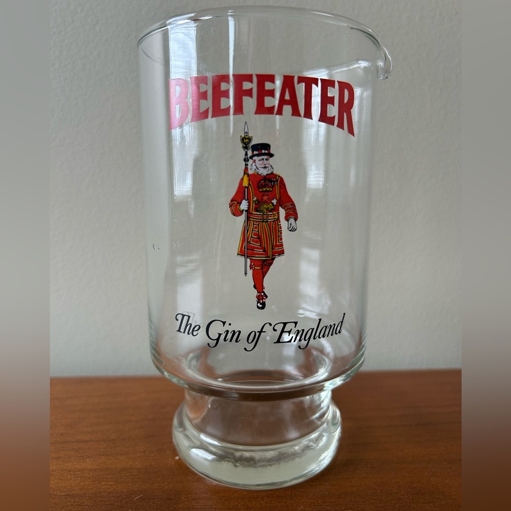 Beefeater Glass Gin Pitcher